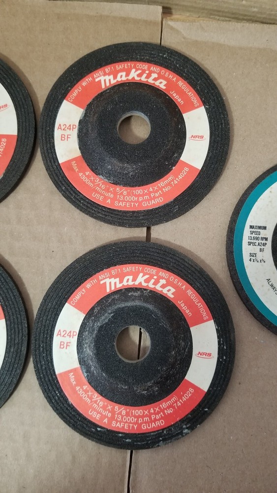 5PC Makita A24P-BF Grinding Wheels , VGC