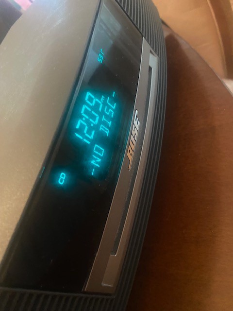 Bose Wave Radio/CD Model AWRC-1G with remote
