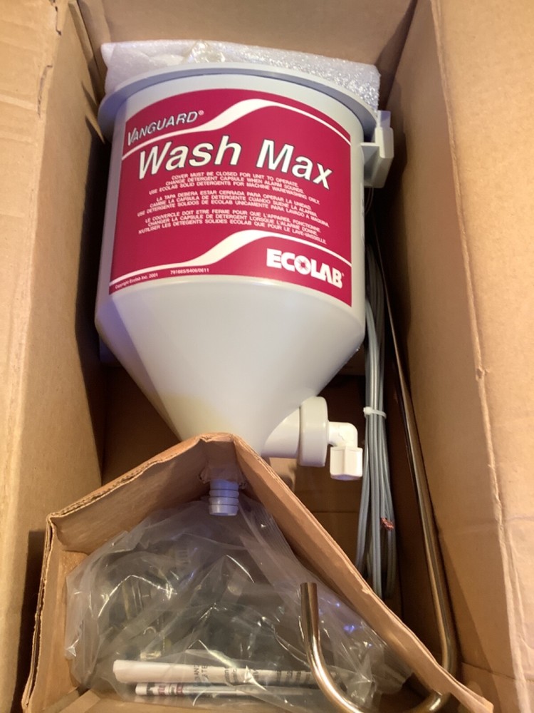 Vanguard Wash Max dispenser New in box