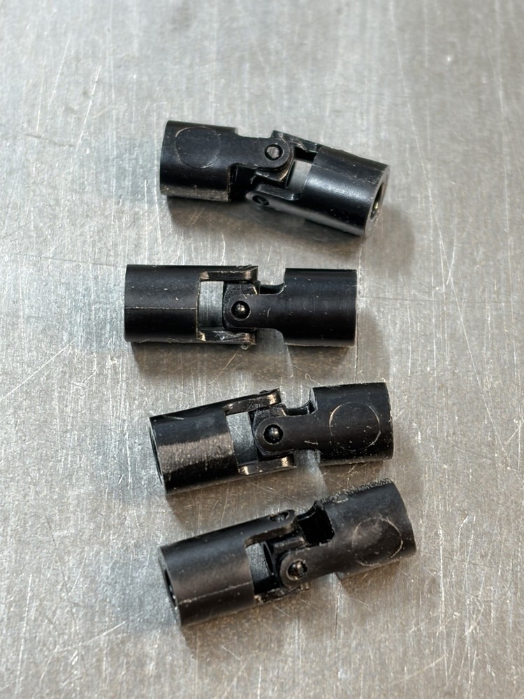 QTY 1 PLASTIC MICRO SIZED UNIVERSAL JOINT 1/8" BORE ON BOTH ENDS FOR MODEL ETC.