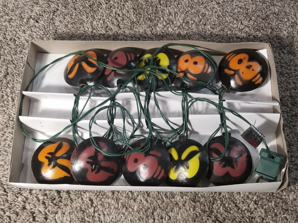 Vintage Eerie Eyes Halloween 10 String Light Set Ghost Collins Lights