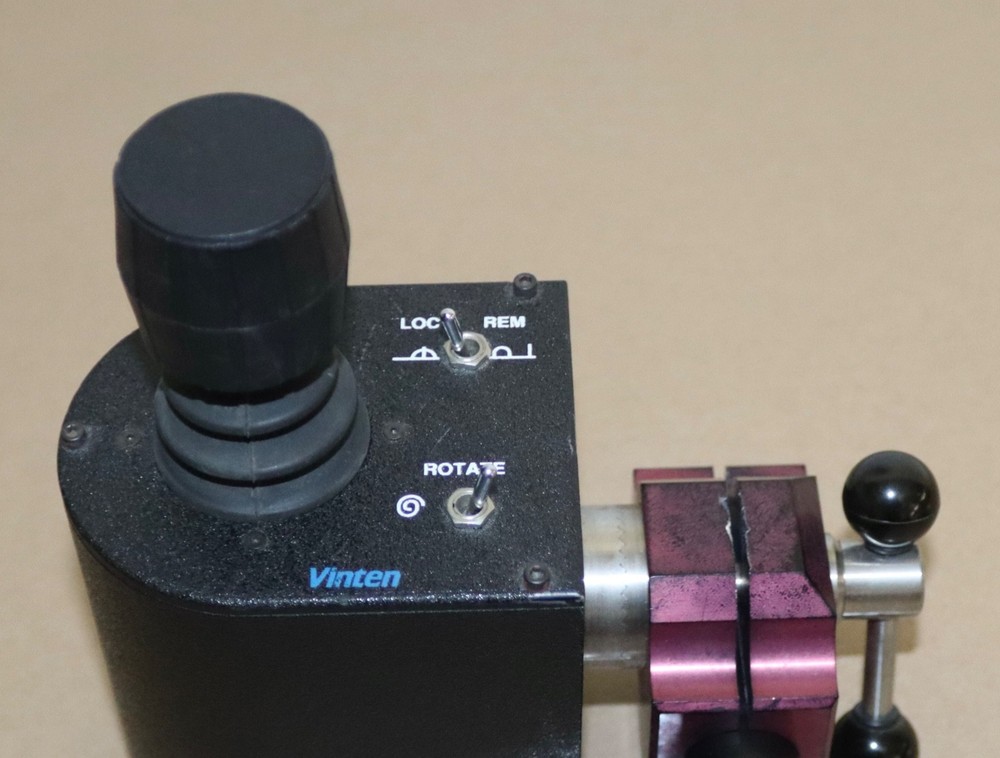 Vinten MC-2000 Robotic Controller Motorized Rotate Head.with handle, Data wire