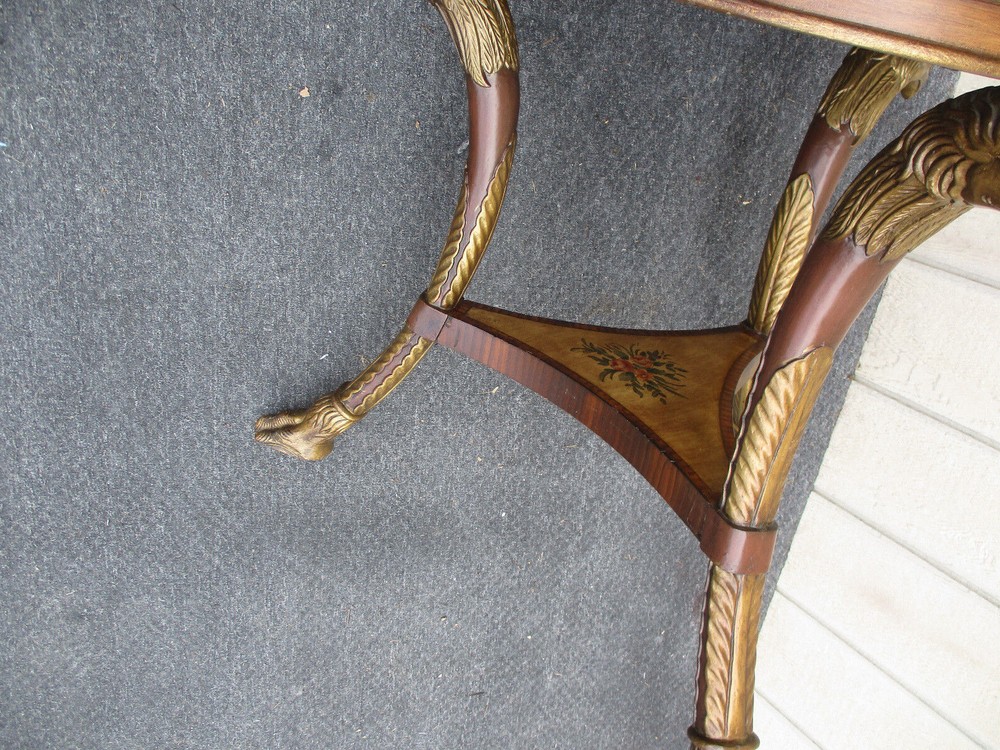 63402 Decorator Round Lamp Table Stand Nightstand Eagle Head