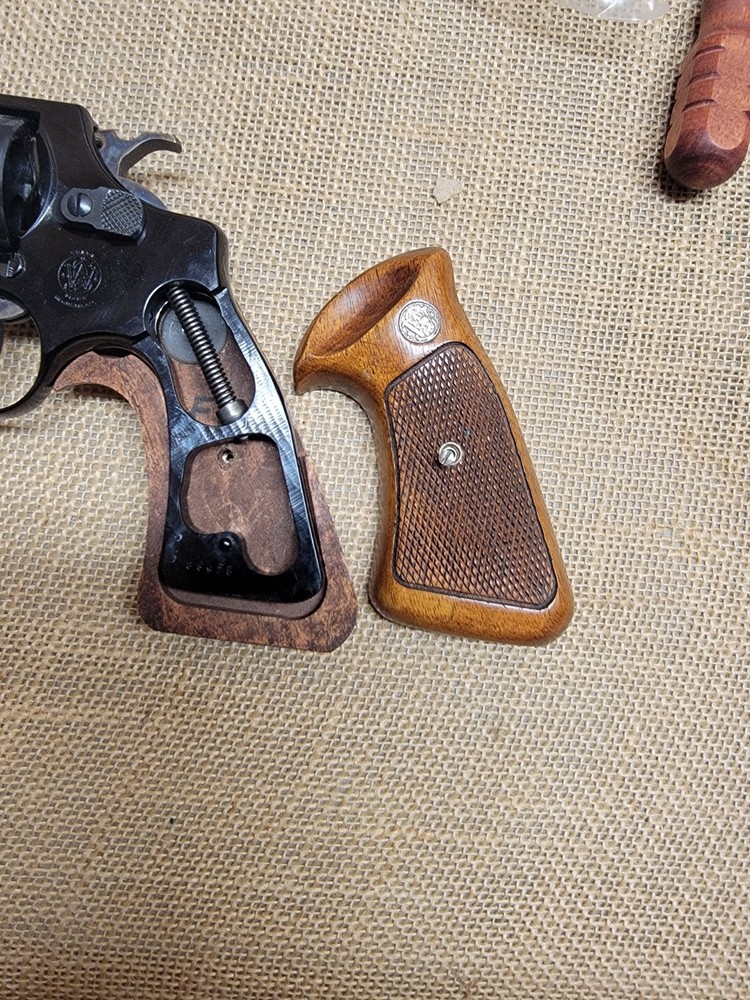 Original Smith & Wesson J Frame Square Butt Presentation " Target " Grips NICE