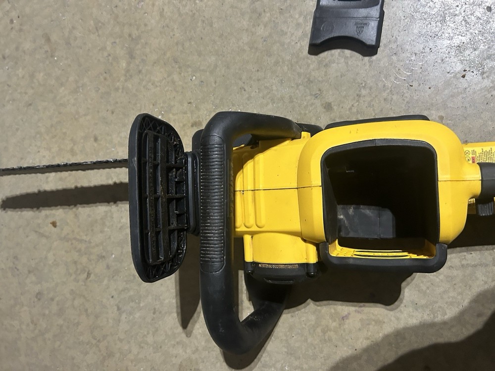 DeWALT FLEXVOLT DCCS670B 60V MAX Cordless 16” Chainsaw (Tool Only) USED