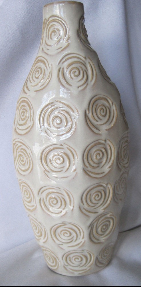 Estate Modern Ceramic Vase with Circles Design