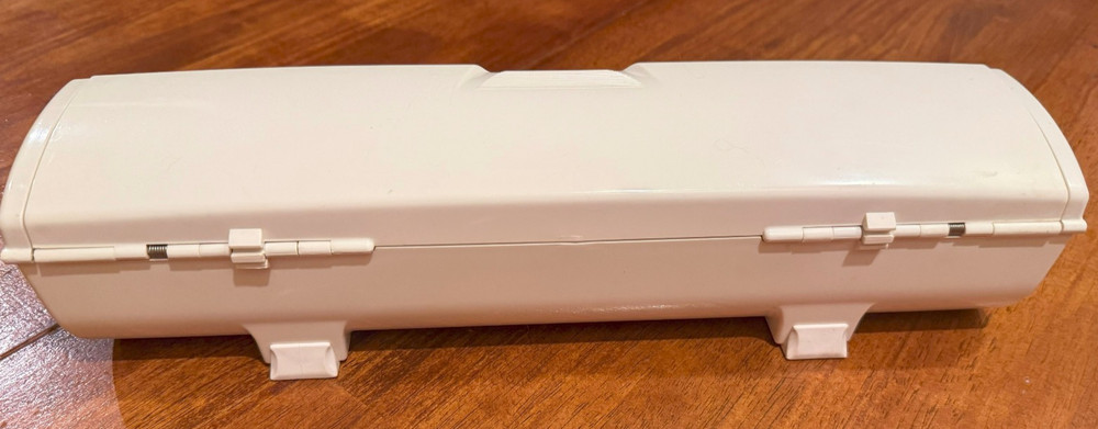 Wrapmaster Foil Wrap Dispenser Model 1500 White Concealed Blade Tested