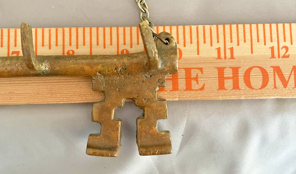 Unmarked Brass Key Rack Skeleton Key Wall Hooks Gold Tone Rustic Primitive