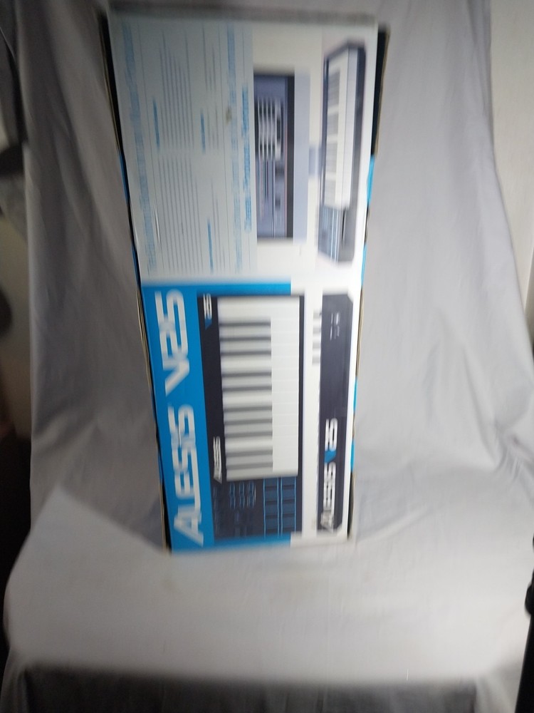 Alesis V25 25-Key USB-MIDI Keyboard Controller