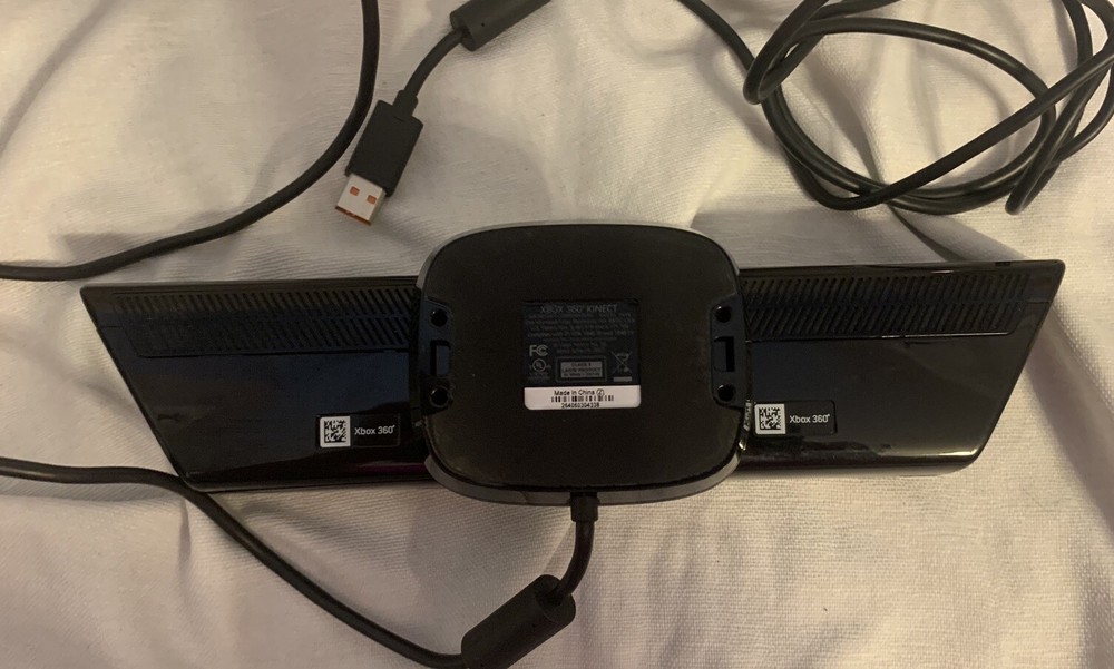 Genuine Microsoft XBOX 360 Kinect Sensor Bar Model 1414 Black