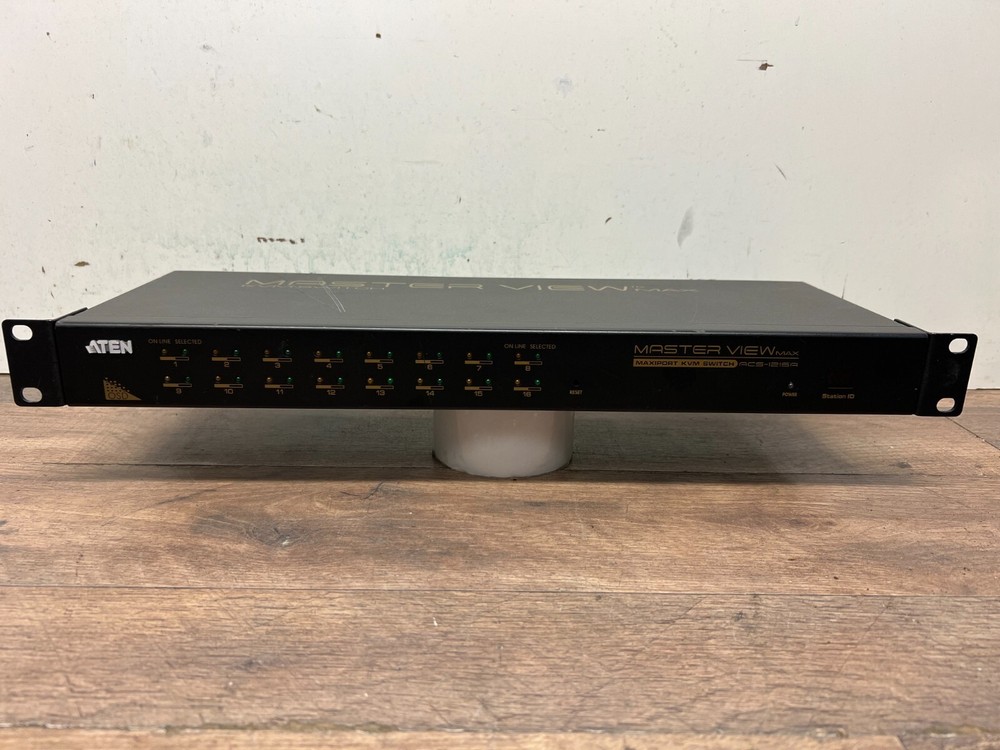 Aten Masterview Max ACS-1216A 16-Port PS/2 KVM Switch