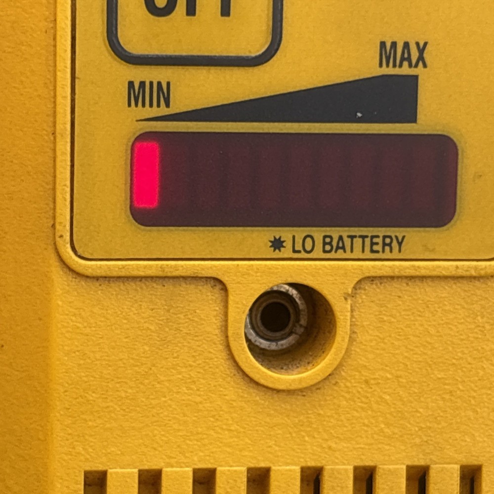 CPS LS790B Leak-Seeker Refrigerant Leak Detector Powers On