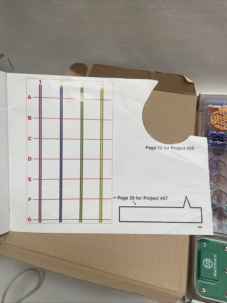 ELENCO Snap Circuits Jr. 100 Experiments Electronics Discovery Kit Complete