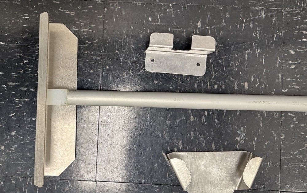 Follett ABICEPADDL46 White Poly Ice Paddle and ABICERAKE Bundle