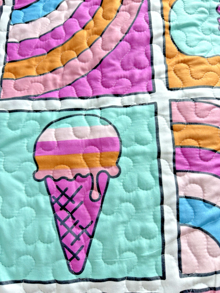 Hello Kitty Quilted Blanket Twin Size 60x80", Reversible Roller Skat, Multicolor