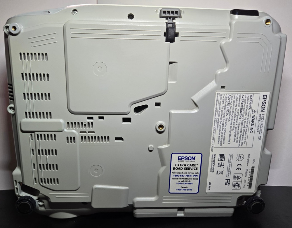 Epson PowerLite 98 3LCD Projector - Tested Working with remote