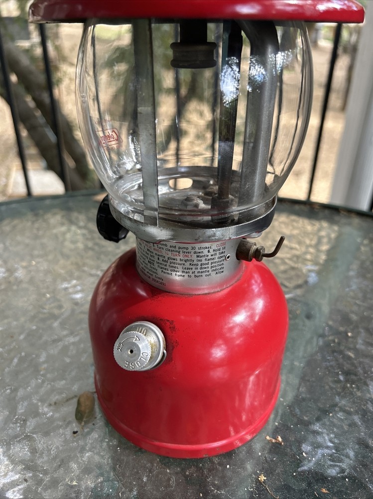 Vintage Coleman Red 200A Lantern single mantle 11-79