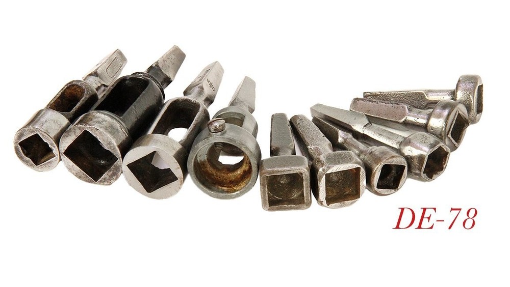 old Drill Brace SQUARE SOCKET WRENCH Attachments mixed lot