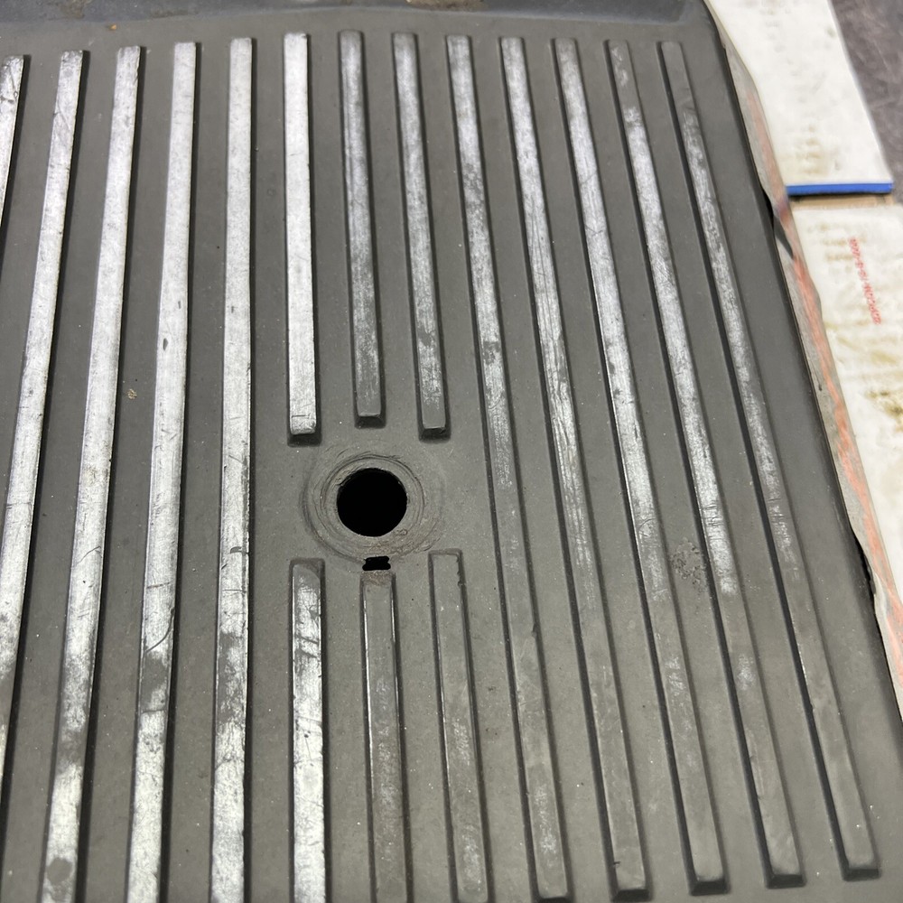 OMC cobra 5.0 engine cover