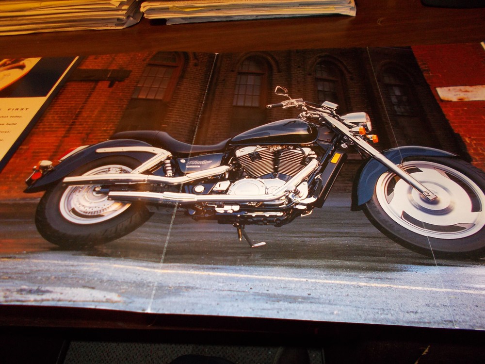 2004 Honda Cruisers Sales Brochure