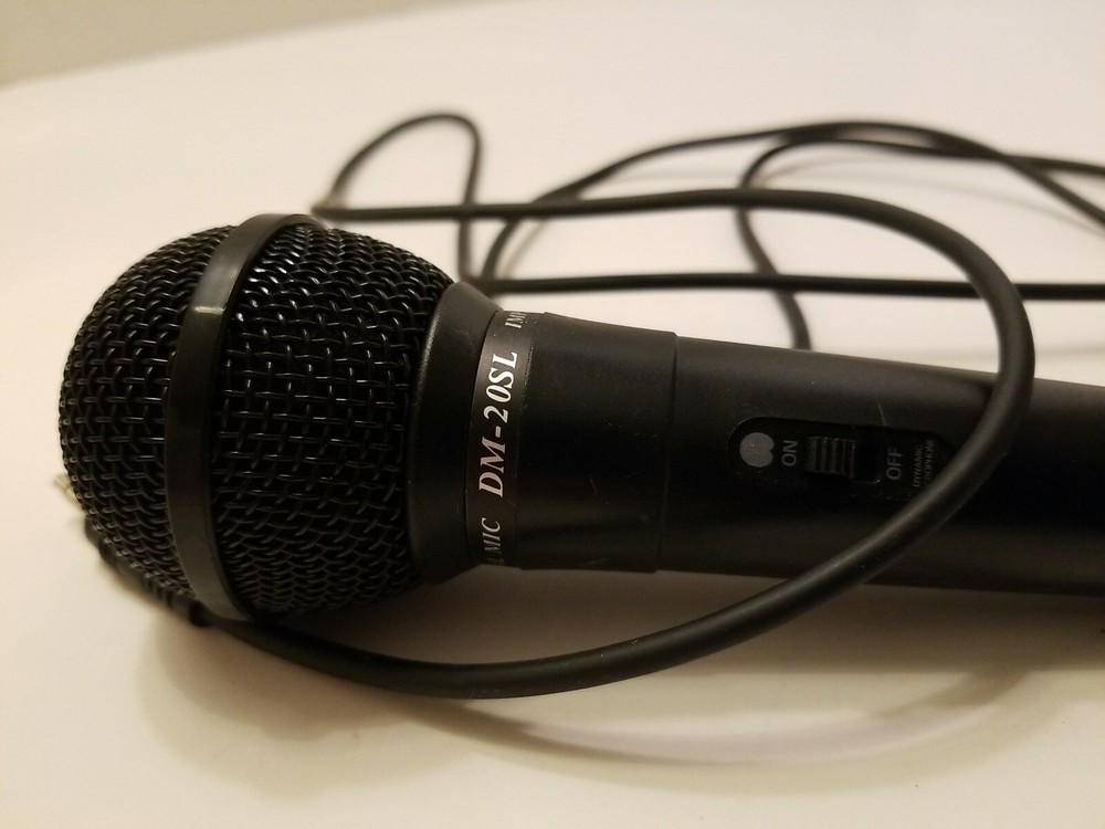 UNI-DIRECTIONAL DM-20SL 600ohm WIRED MICROPHONE MIC (EL09)