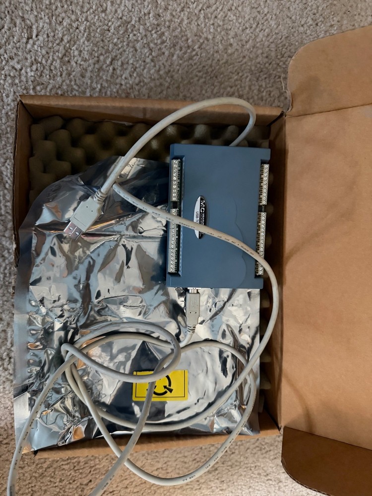 MC USB-TC 8-Ch Thermocouple Data Logger