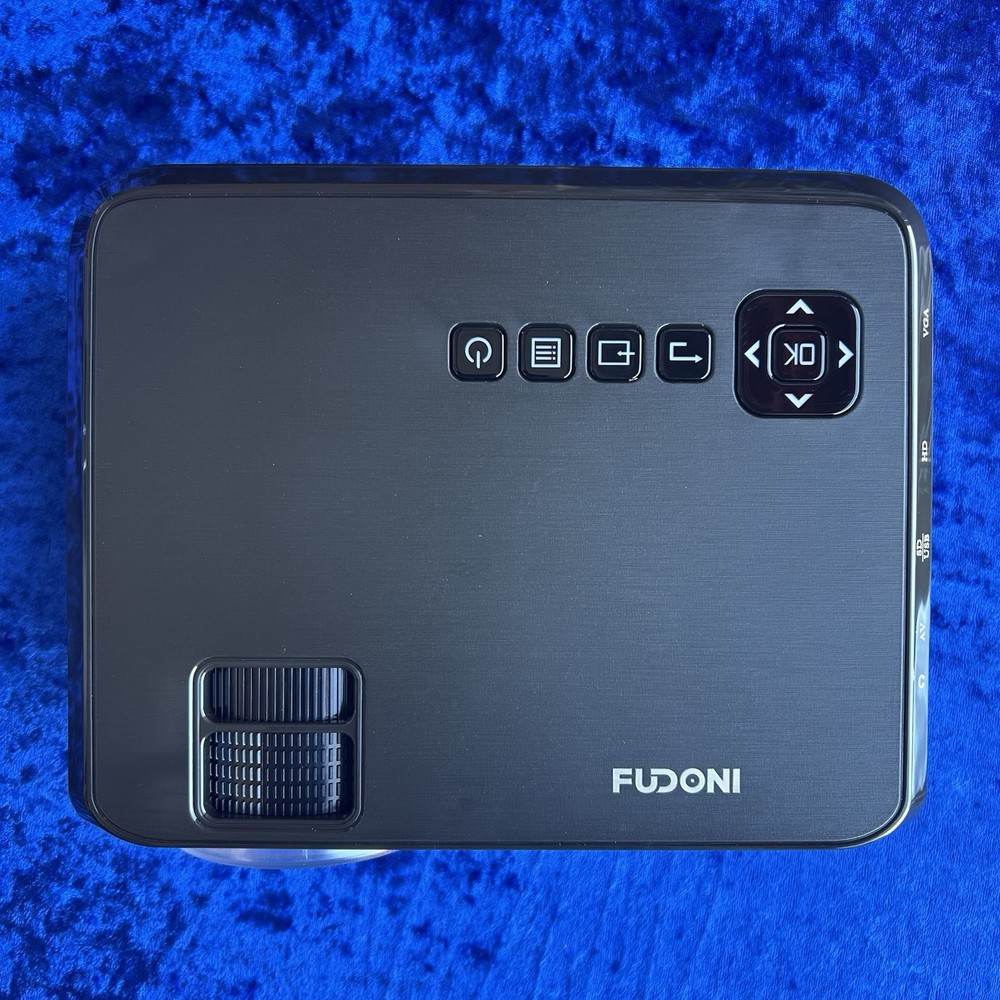 FUDONI LCD Projector GC355