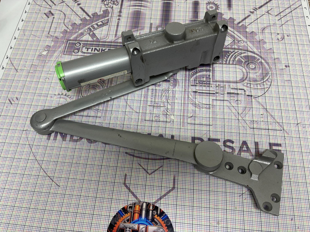 IR LCM 4111 DOOR CLOSER