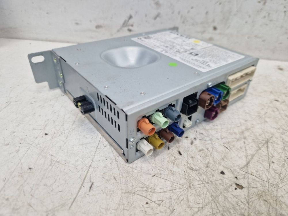 Combined Radio/Navigation System *CODE Not Present! Suitable for Renault