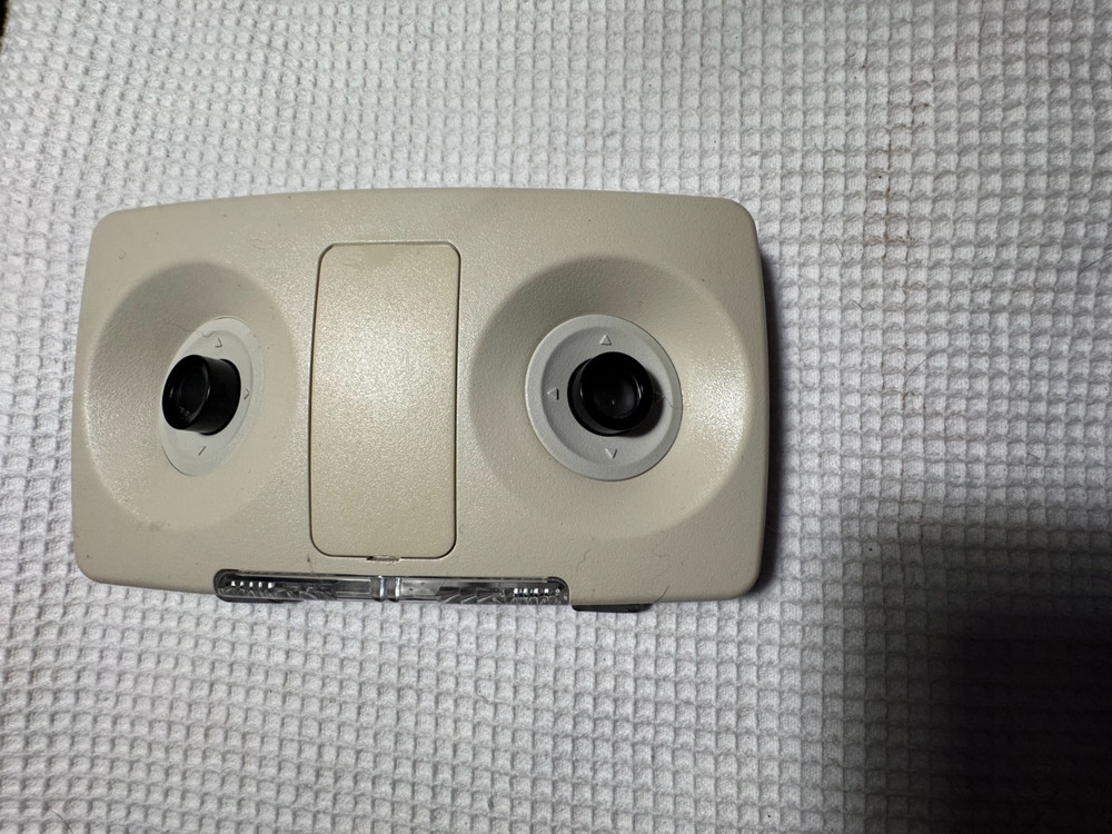 2012 Dodge Journey center mounted OEM interior dome courtesy map light