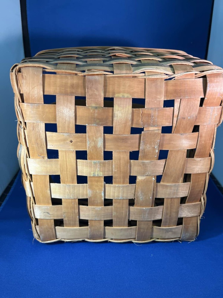 Square Woven Basket Wood Single Swing Handle