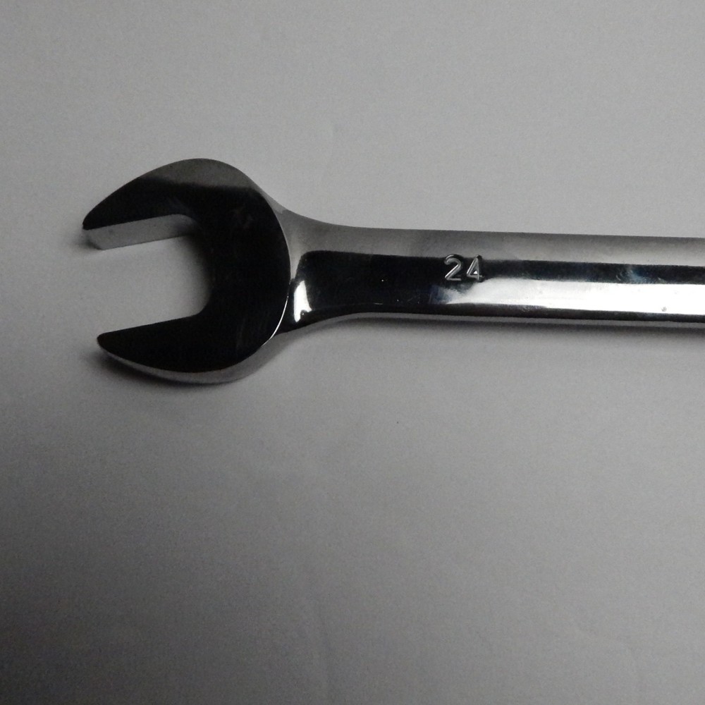 Gearhead 24mm ratcheting combination wrench