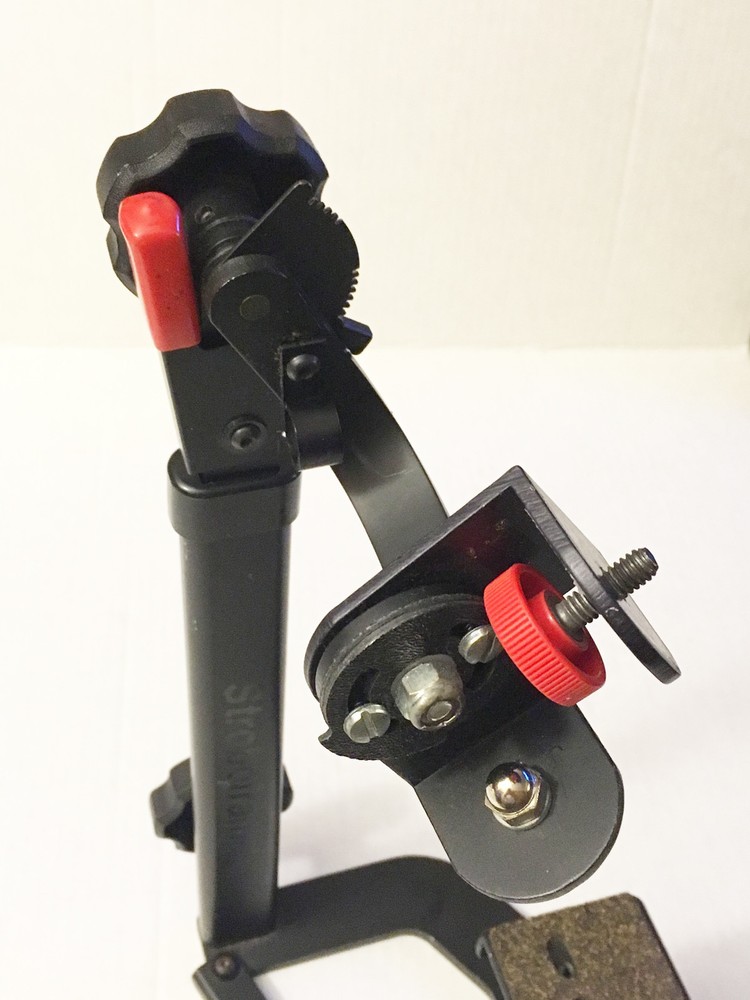 STROBOFRAME PRO-SQ 310-705 Strobe Flash Bracket for Square Format Camera