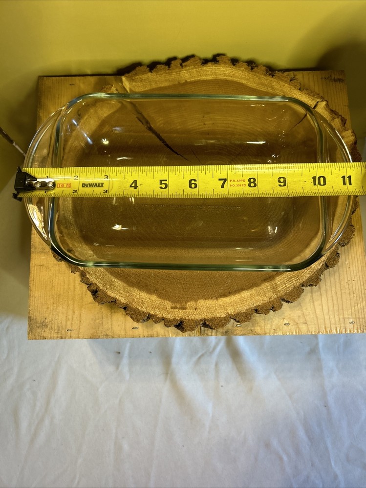 Pressed Clear Glass 1 Quart 6 in x 9 in Rectangular Baking Dish Casserole Cake