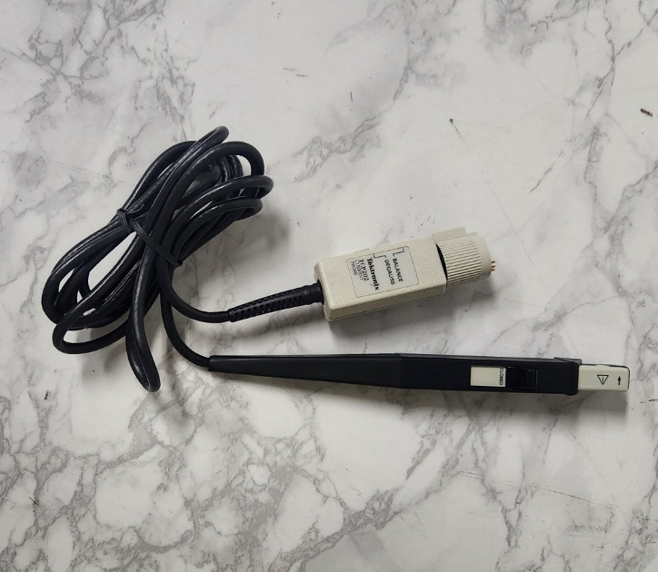 Tektronix TCP202 15A AC/DC Current Probe.