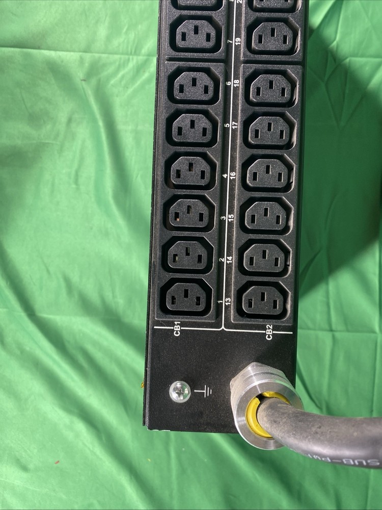 240v 24A Eaton Metered PDU