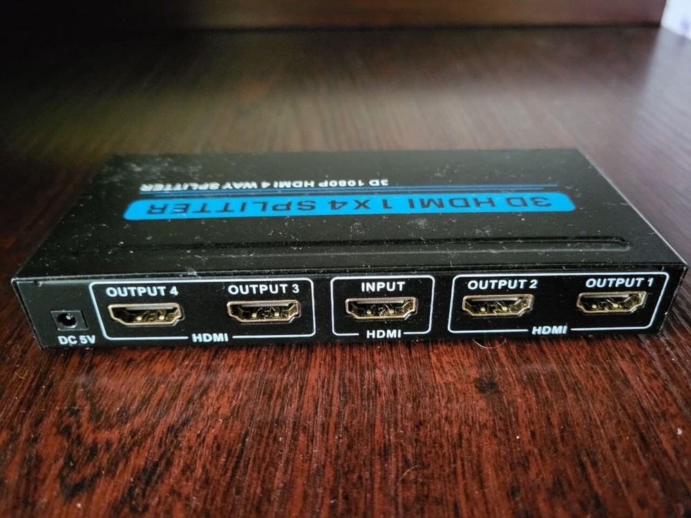 Qoltec HDMI Splitter 1x4