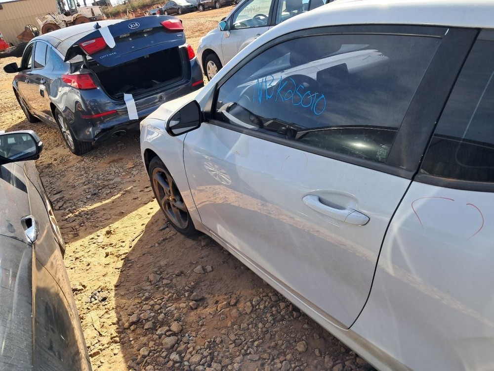 Fuse Box Engine Left Hand Engine Compartment Fits 19-21 VELOSTER 4869271