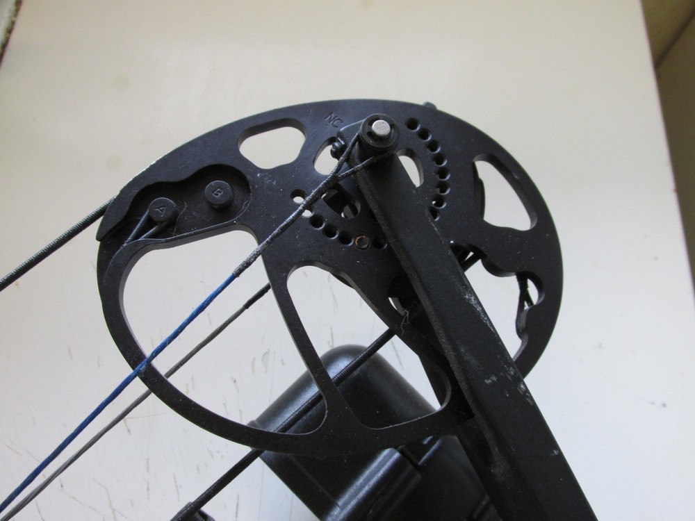 Diamond Infinite Edge Pro Compound Bow Left-Handed