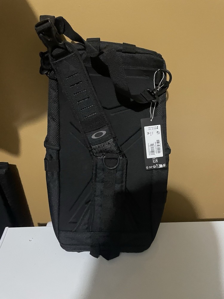 Oakley Extractor Sling Pack 2.0