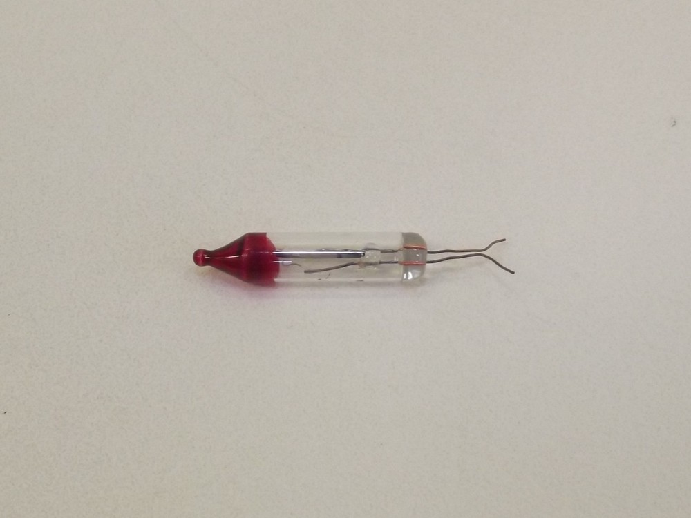 4 BARE Mini Bulb Flashers Christmas Tree Lights Replacement Bulbs 2.5 V .425 FS