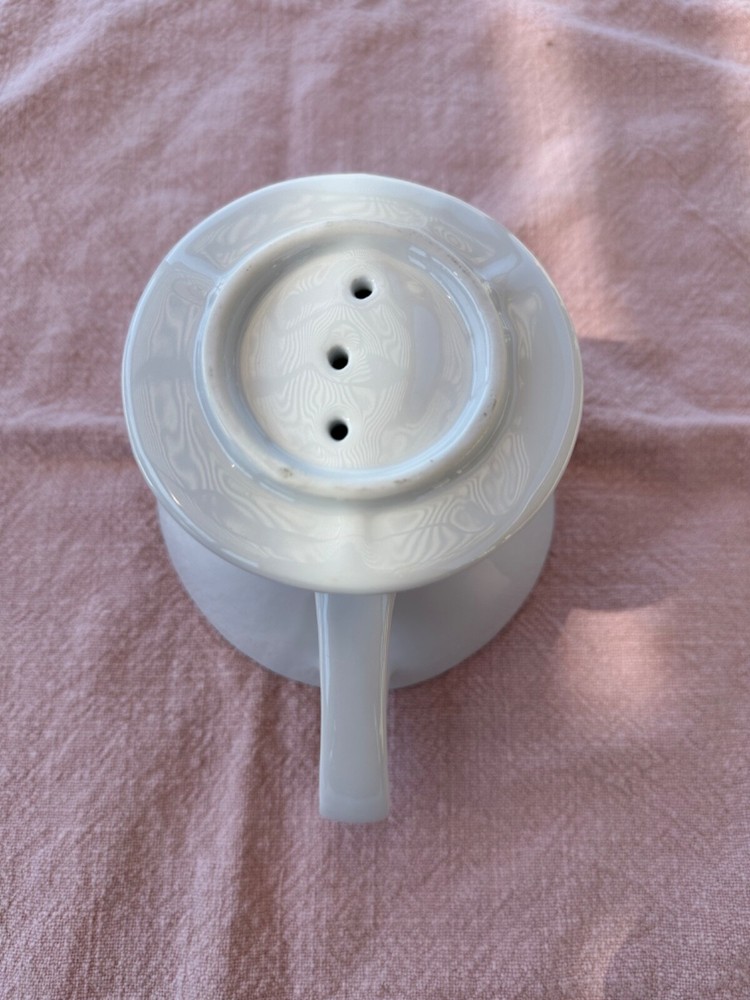 Ceramic 4 Cup Coffee Dripper for Pour Over with Attached Base