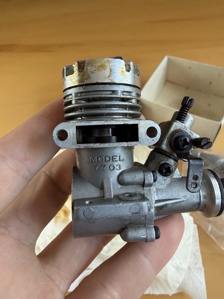 Thunder Tiger 15 III R/C Engine w/Box