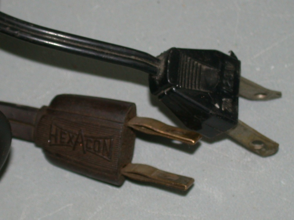 2 soldering irons – 65V