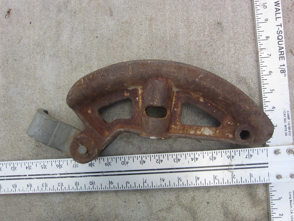 T&B Thomas & Betts 4197 1" EMT, ¾" Rigid Iron Bender Head, Used