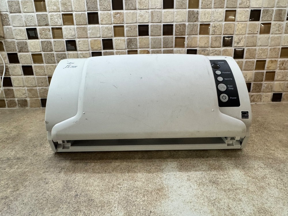 Fujitsu fi-7030 Color Duplex Document Image Scanner
