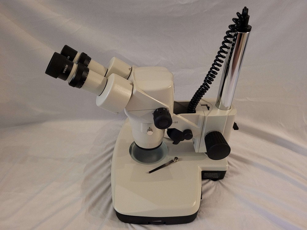 Motic SMZ-168 Stereo Microscope W10x/23 Eyepieces