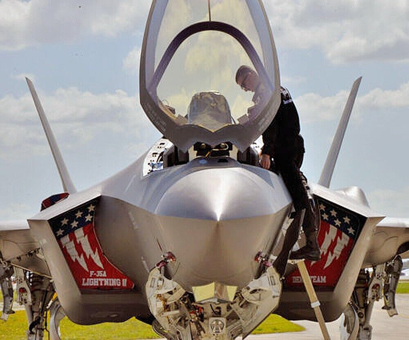 USAF F-35A- LIGHTNING II- DEMO TEAM -Hill AFB, UT- ORIGINAL AIR FORCE VEL PATCH