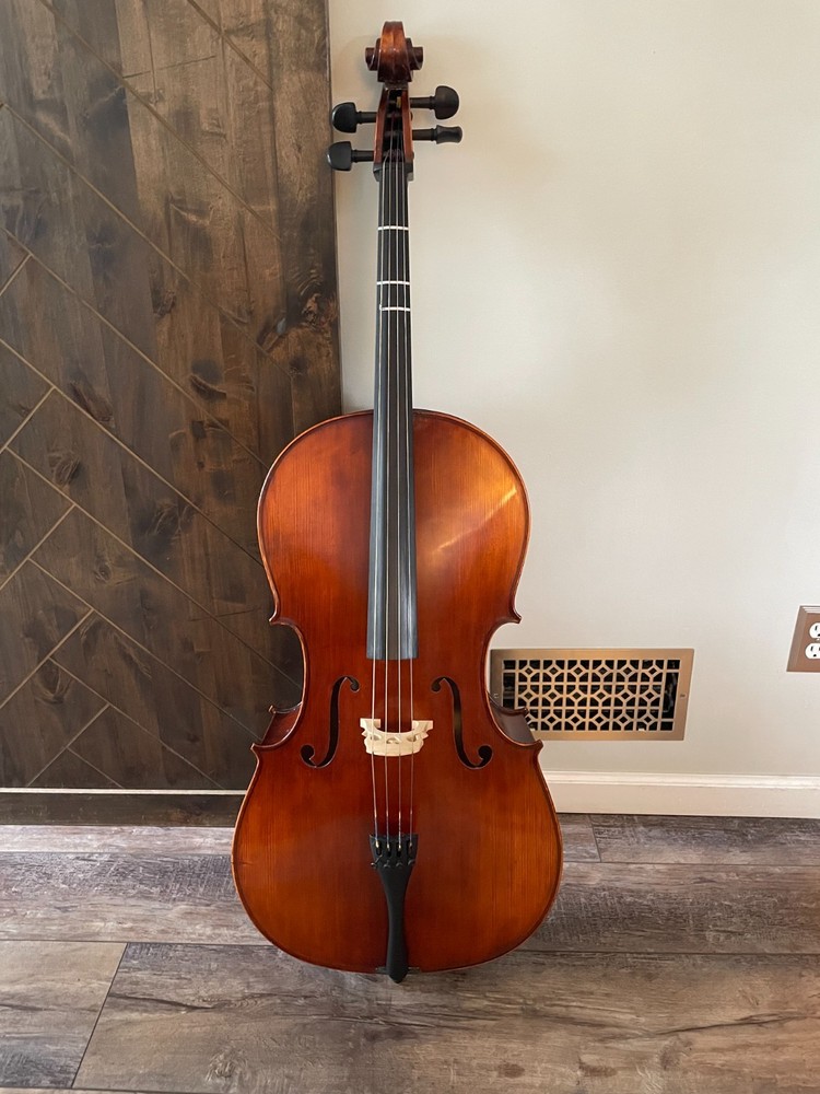 Barely Used Full Size Cello in Great Condition