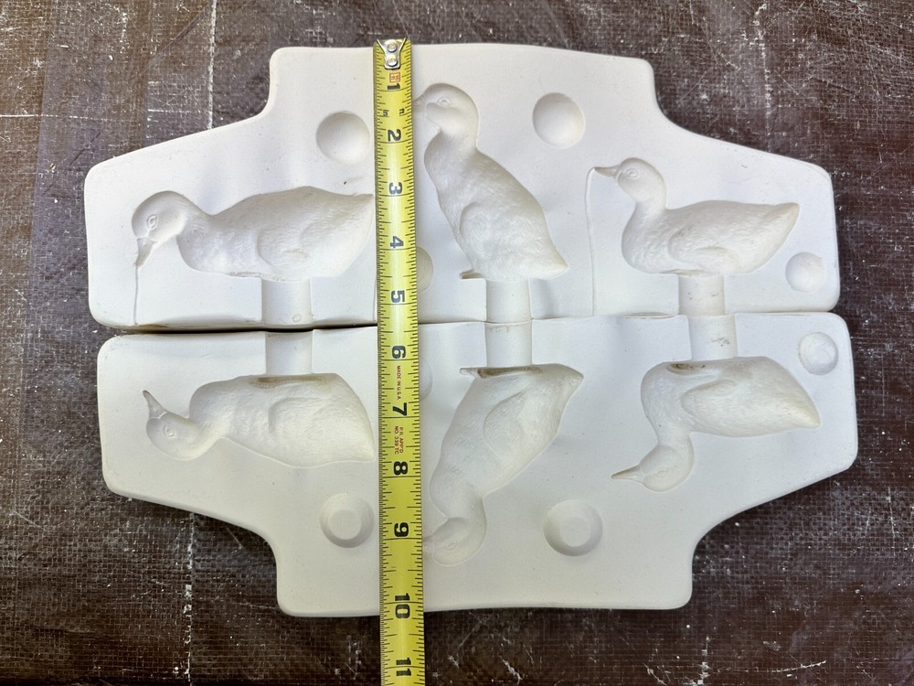VINTAGE SITTRE CERAMIC MOLD #491 THREE DUCKLINGS 3"L (3)